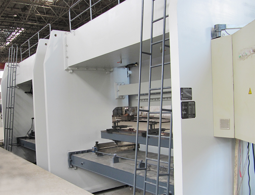 2xWE67K-1000/6000 CNC Press Brake in Tandem